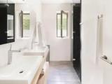 Standard Triple room with lake view