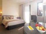 Superior room with pool view