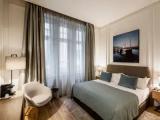 Superior room with city view