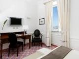 Standard Double room with partial sea view