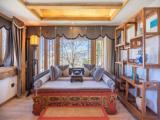 Standard Triple room with city view