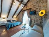 Deluxe Suite with balcony and with city view