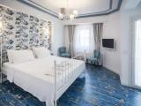 Deluxe Double room with balcony and with partial sea view