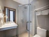 Deluxe Triple room with balcony and with city view