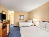Standard Quadruple room with pool view