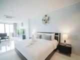 Penthouse Suite with balcony and with city view