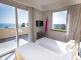 2 Bedrooms Executive Suite with balcony and with sea view