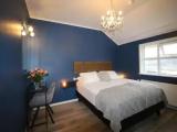 Standard room with mountain view
