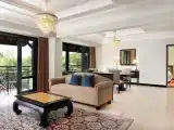 2 Bedrooms Presidential Single room with balcony and with mountain view