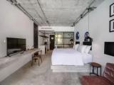 Koko Couple Pool Access Double room