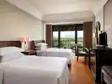 2 Bedrooms Royal Single room with balcony and with mountain view
