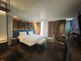 Premier room