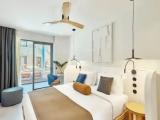 Deluxe Swim Up Double room with partial sea view