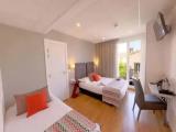 Standard Triple room with balcony