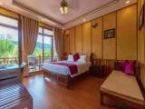 Deluxe Double room with pool view