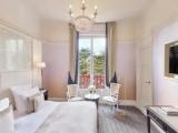 Superior Double room with city view