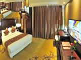 Standard room with pool view