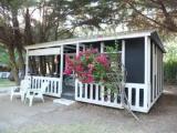 2 Bedrooms Bungalow