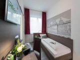 Standard Single room with street view