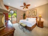 1 Bedroom Standard room with partial ocean view