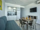 2 Bedrooms Quadruple Apartment