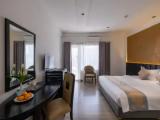 Deluxe Double room with city view