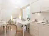 Deluxe Single Studio