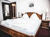 Deluxe Double room with city view