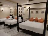 1 Bedroom Standard Quadruple Family room