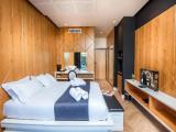 1 Bedroom Deluxe Double room with view