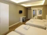 Standard Quadruple Basement room