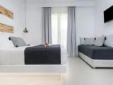 Standard Triple room with balcony