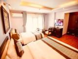Superior Twin room with city view