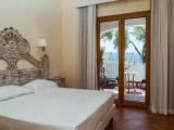 Comfort room with sea view