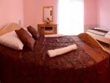 Standard Triple room with park view