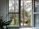 Apartment with garden view
