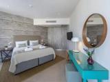 Premium Suite with partial sea view