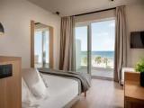 Standard Quadruple room with sea view