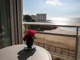 Standard Triple room with sea view
