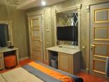 3 Bedrooms Apartment