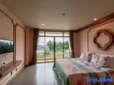 Deluxe room with city view