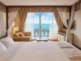 Deluxe room with balcony and with sea view