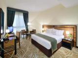 3 Bedrooms Apartment