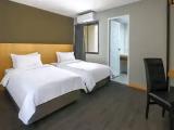 Standard room with city view