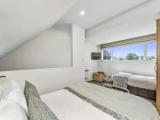 1 Bedroom Apartment with balcony