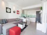 Apartment with garden view