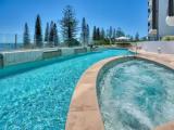 2 Bedrooms Single Suite