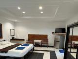 2 Bedrooms Bungalow