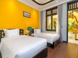 Standard Double room with garden view