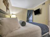 Standard room with balcony and oceanfront